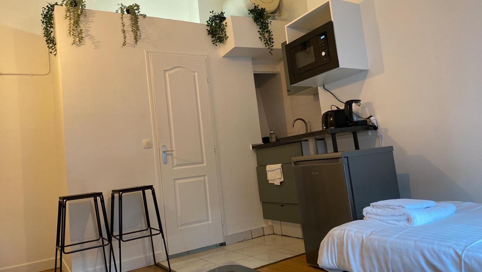 Canal Saint Martin Apartments Париж Екстериор снимка